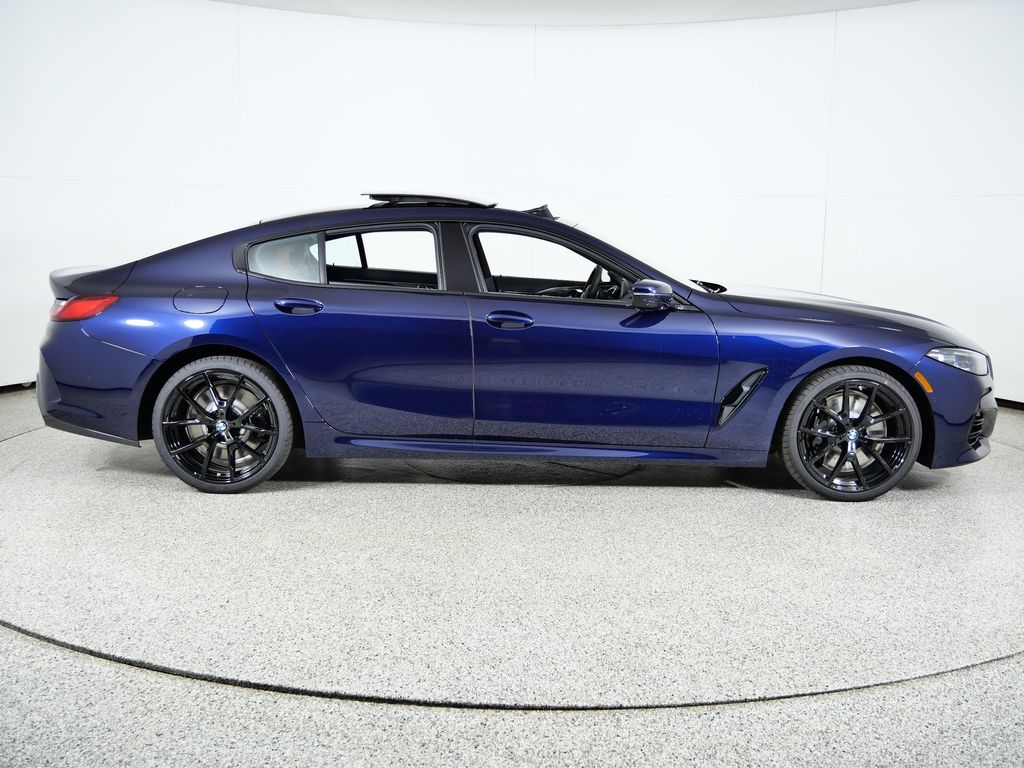 Thumbnail: 2026 BMW 8 Series - 8