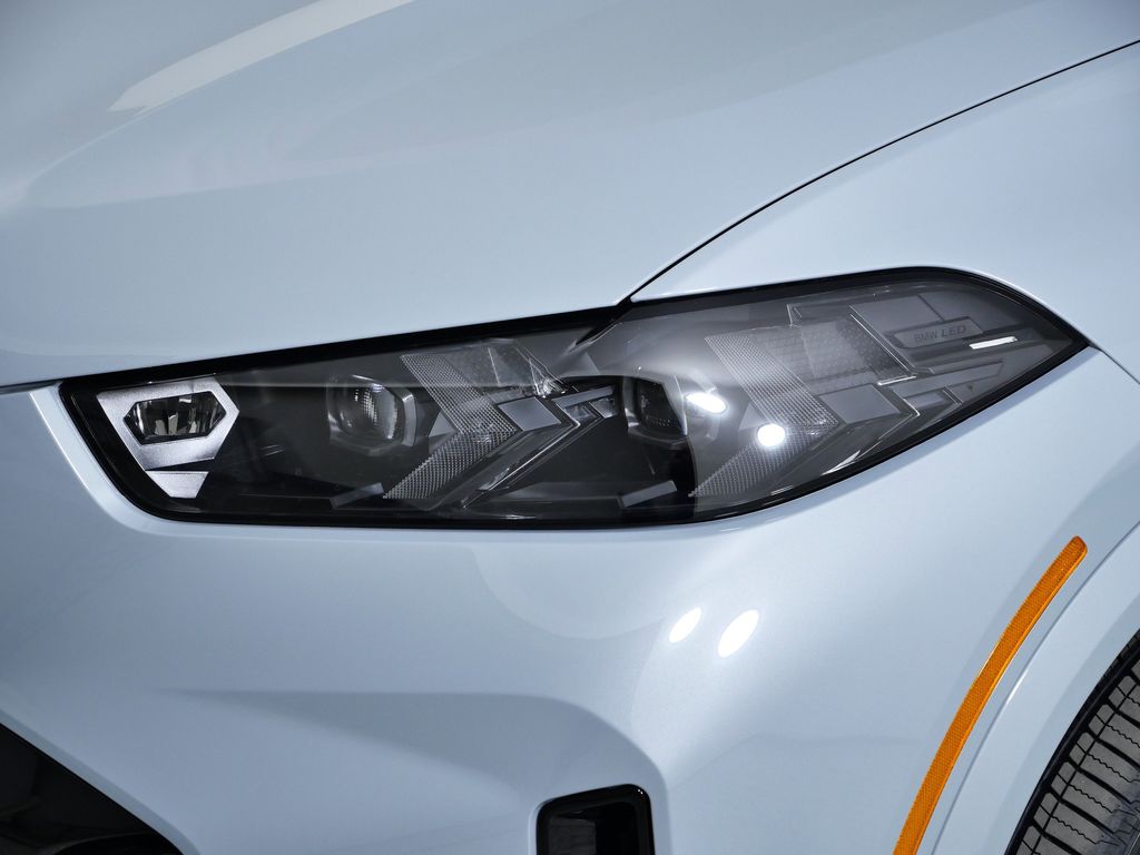 Thumbnail: 2026 BMW X5 - 3