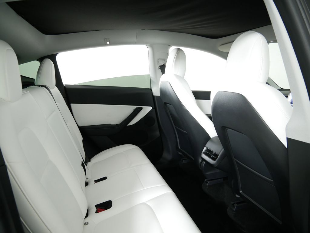 Thumbnail: 2020 Tesla Model Y - 21
