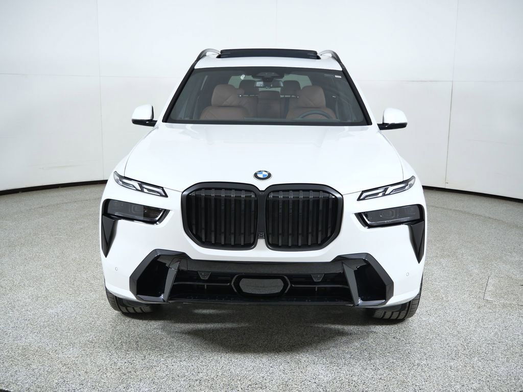 Thumbnail: 2026 BMW X7 - 4