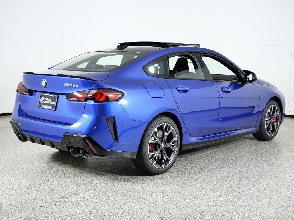 Thumbnail: 2026 BMW 2 Series - 9