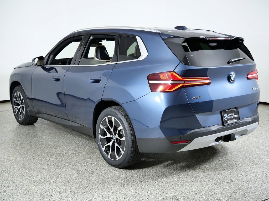 Thumbnail: 2026 BMW X3 - 16
