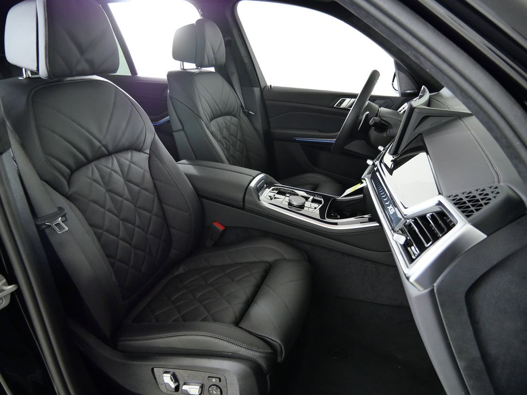 Thumbnail: 2026 BMW X5 - 21