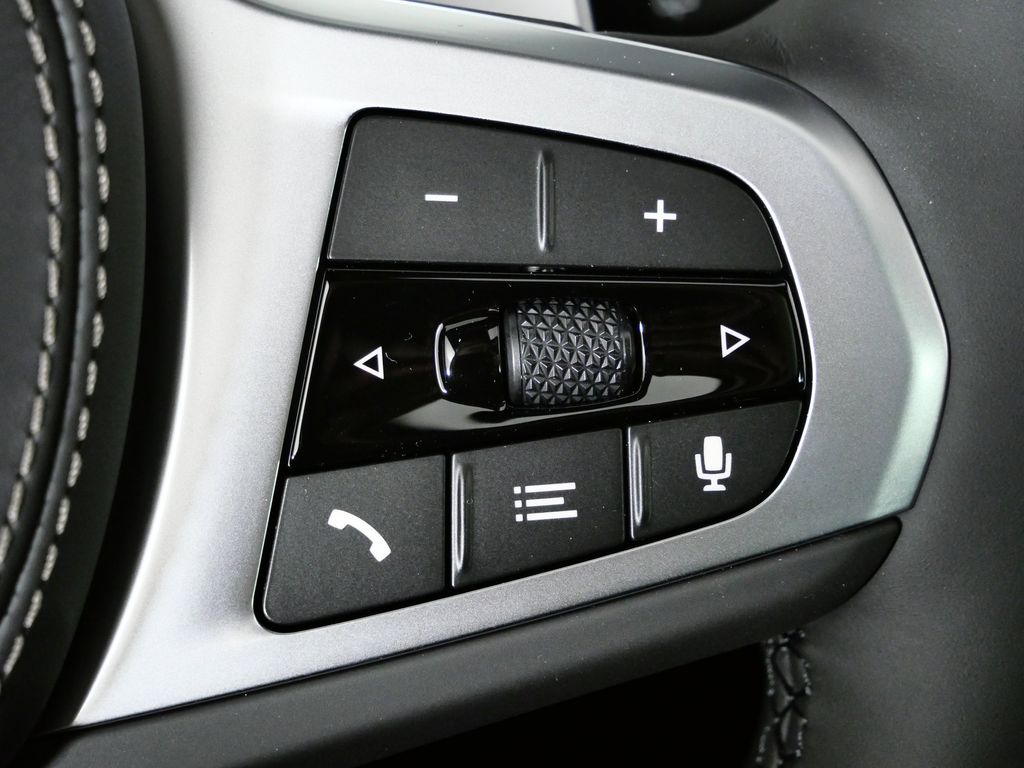 Thumbnail: 2026 BMW X5 - 42