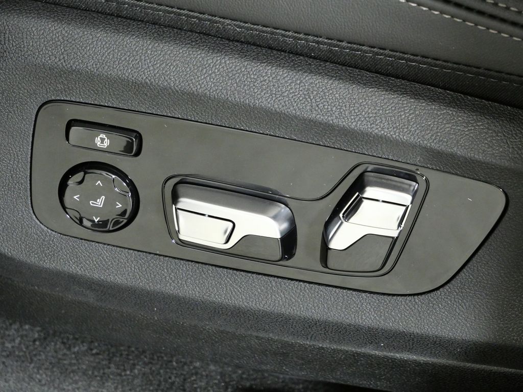 Thumbnail: 2026 BMW X5 - 39