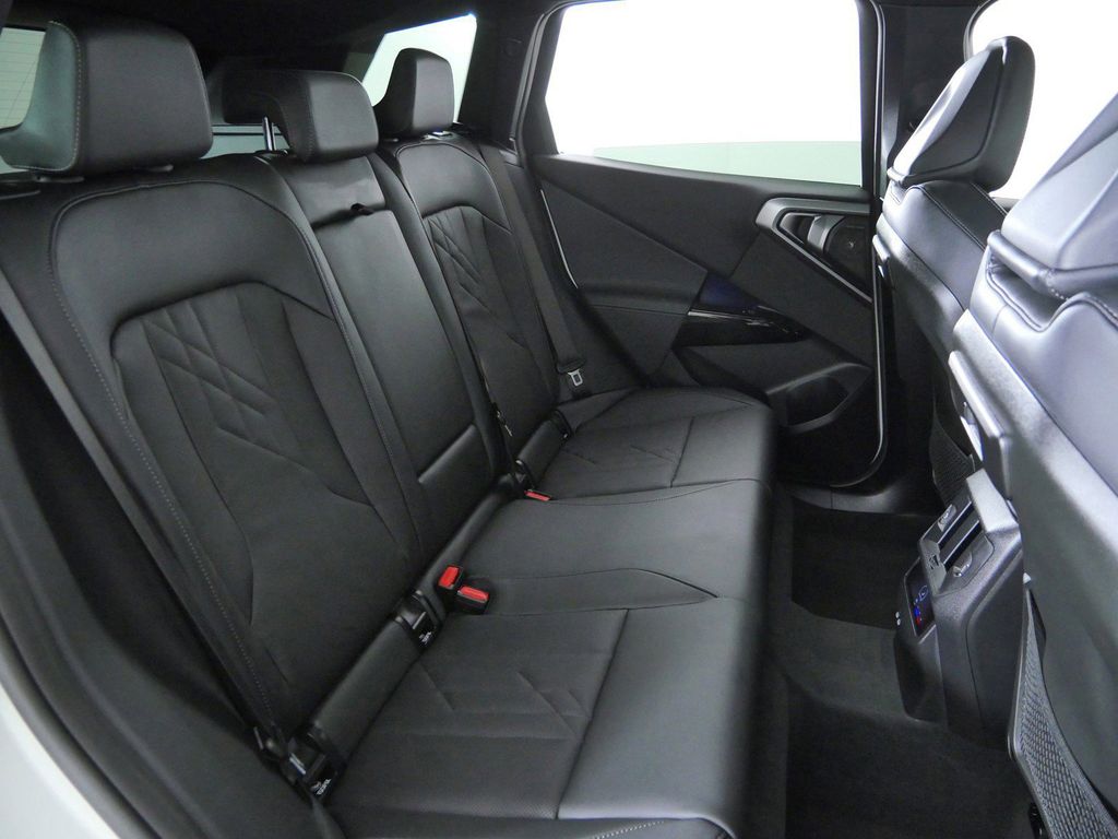 Thumbnail: 2026 BMW X3 - 27