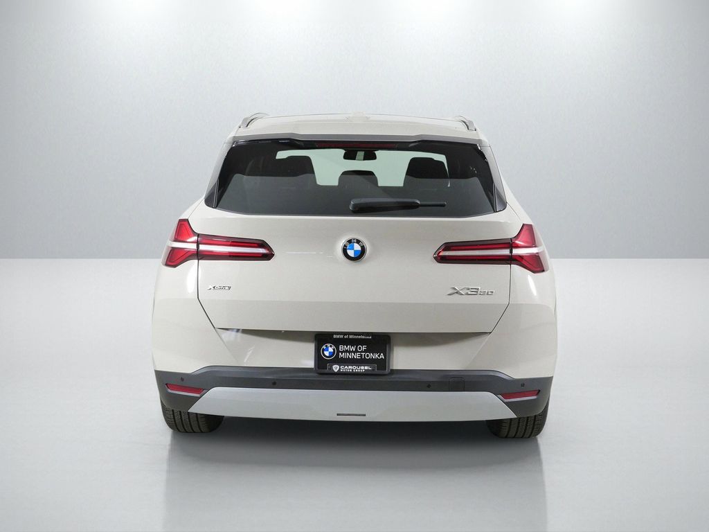 Thumbnail: 2026 BMW X3 - 10