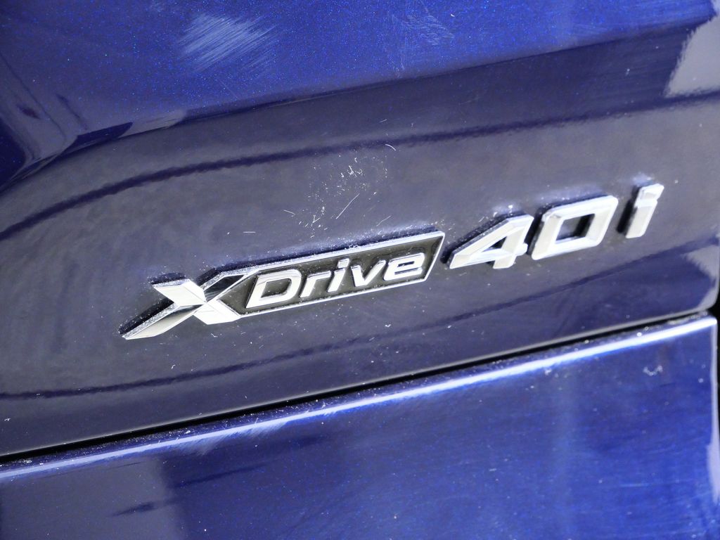 Thumbnail: 2026 BMW X5 - 13