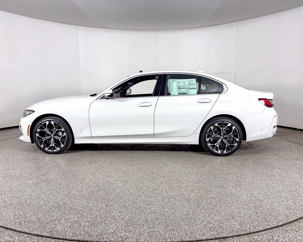 Thumbnail: 2025 BMW 3 Series - 12