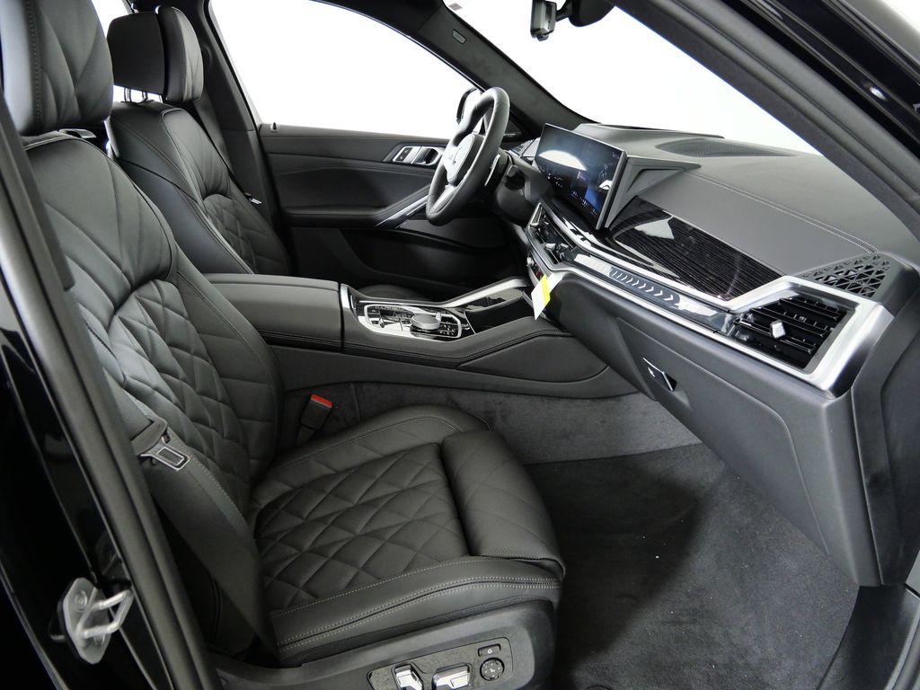 Thumbnail: 2026 BMW X6 - 20