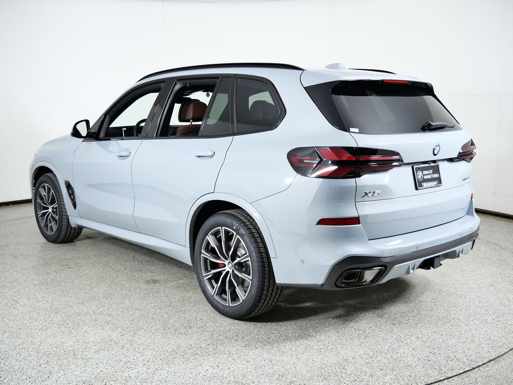Thumbnail: 2026 BMW X5 - 14