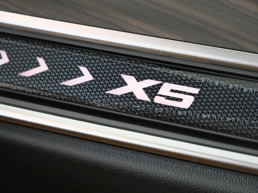 Thumbnail: 2026 BMW X5 - 24