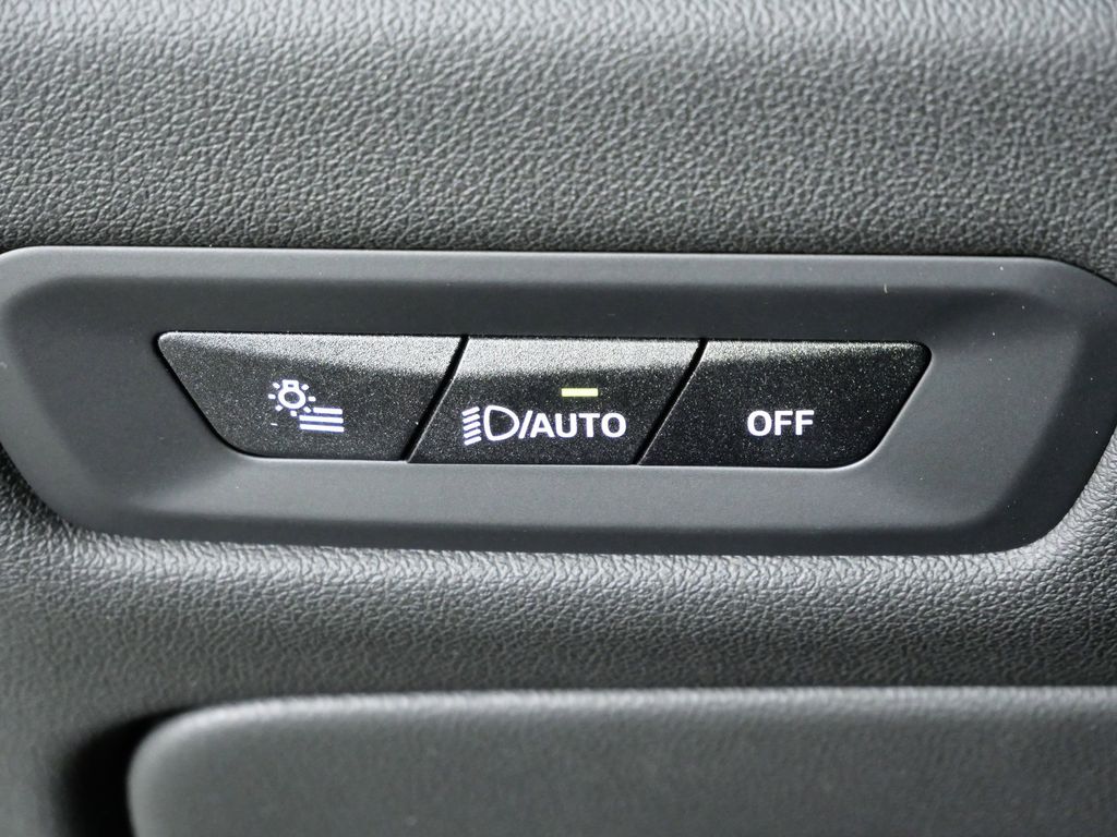 Thumbnail: 2026 BMW X5 - 40