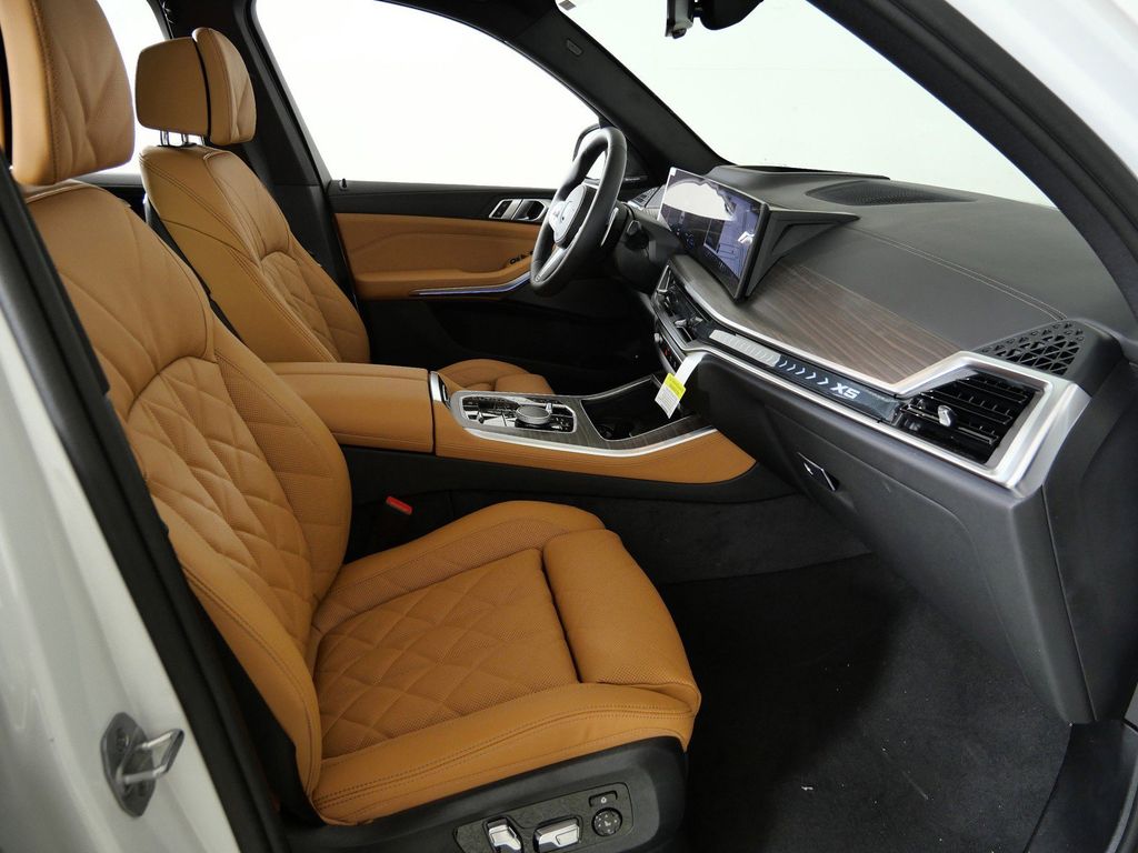 Thumbnail: 2026 BMW X5 - 20