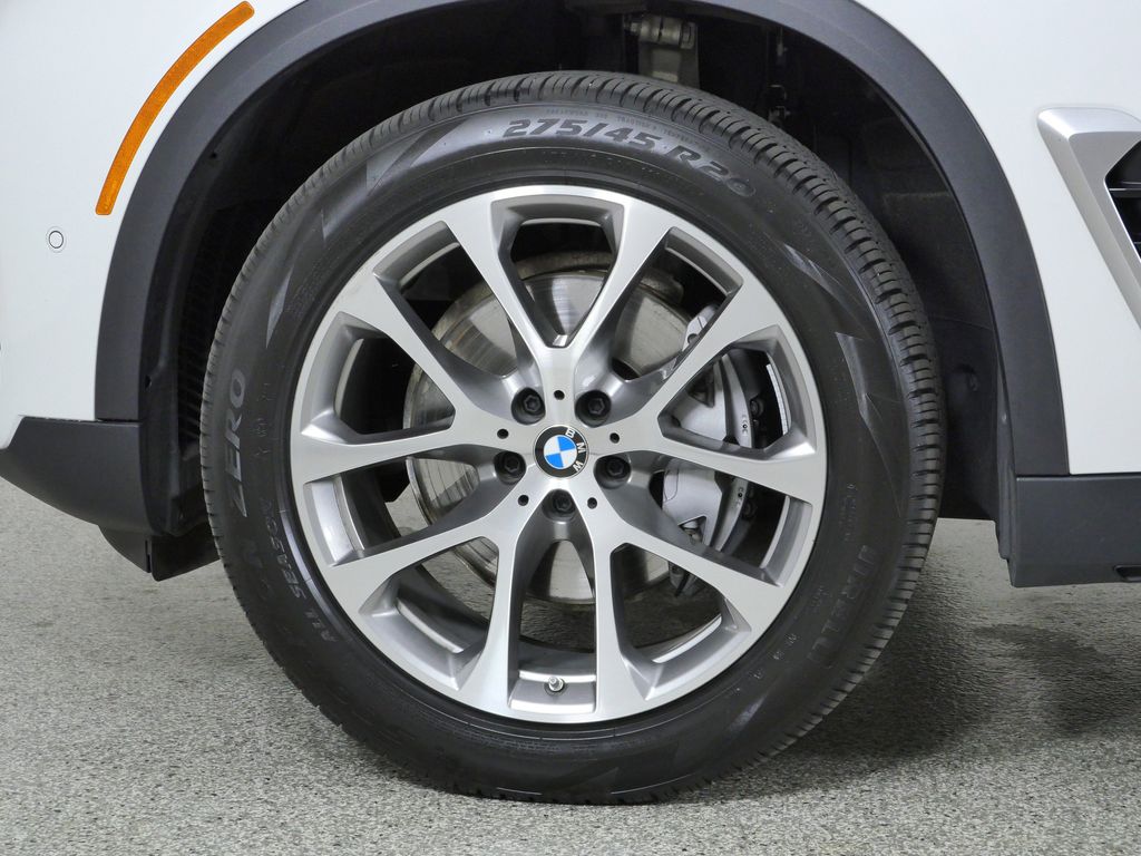 Thumbnail: 2026 BMW X5 - 16