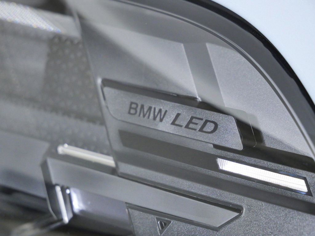 Thumbnail: 2026 BMW X5 - 4