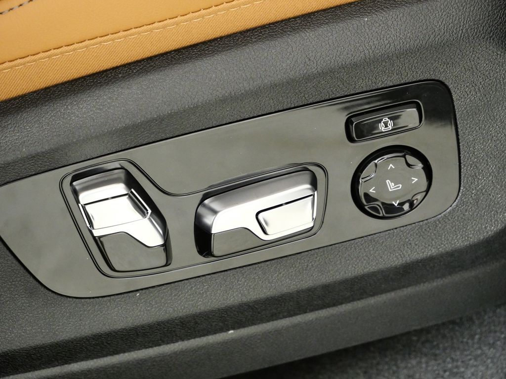 Thumbnail: 2026 BMW X5 - 22