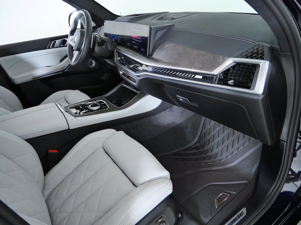 Thumbnail: 2026 BMW X5 - 19