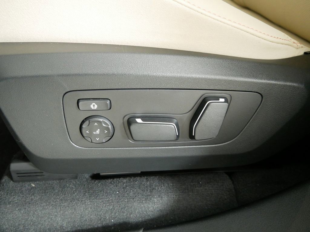 Thumbnail: 2025 BMW X3 - 36