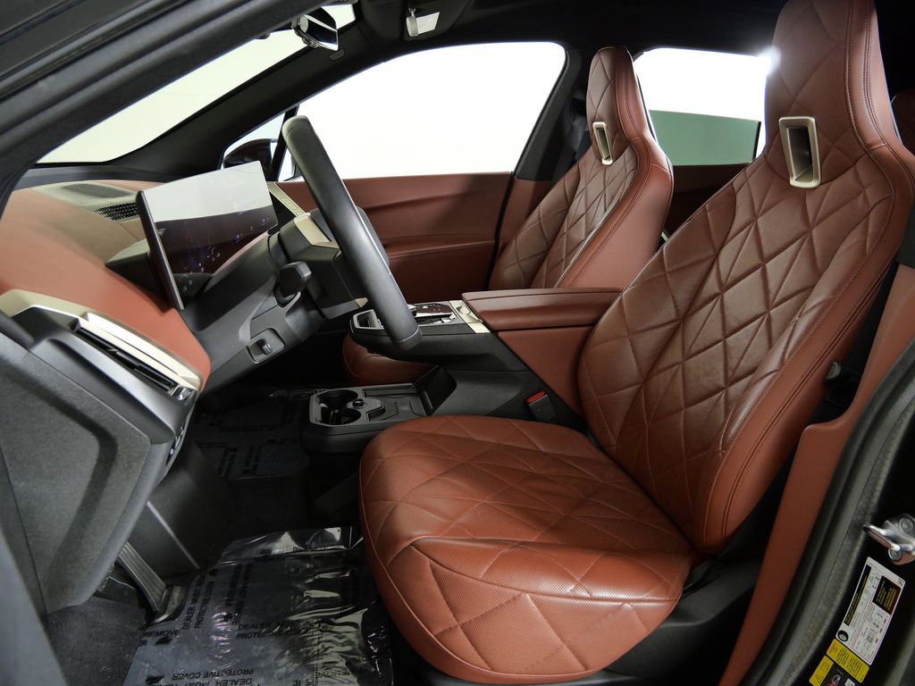 Thumbnail: 2023 BMW iX - 39