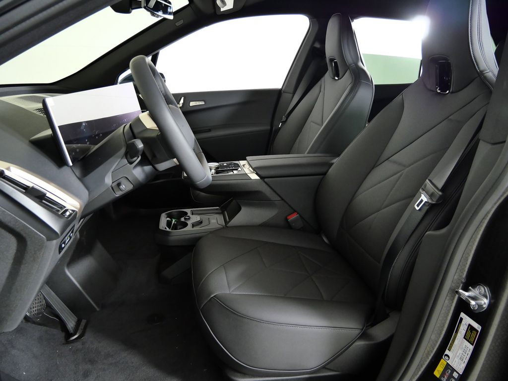 Thumbnail: 2026 BMW iX - 34