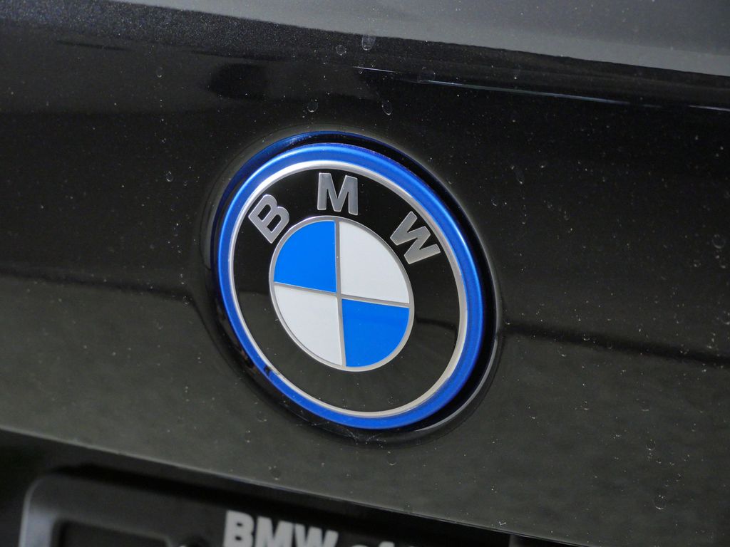 Thumbnail: 2026 BMW X5 - 11