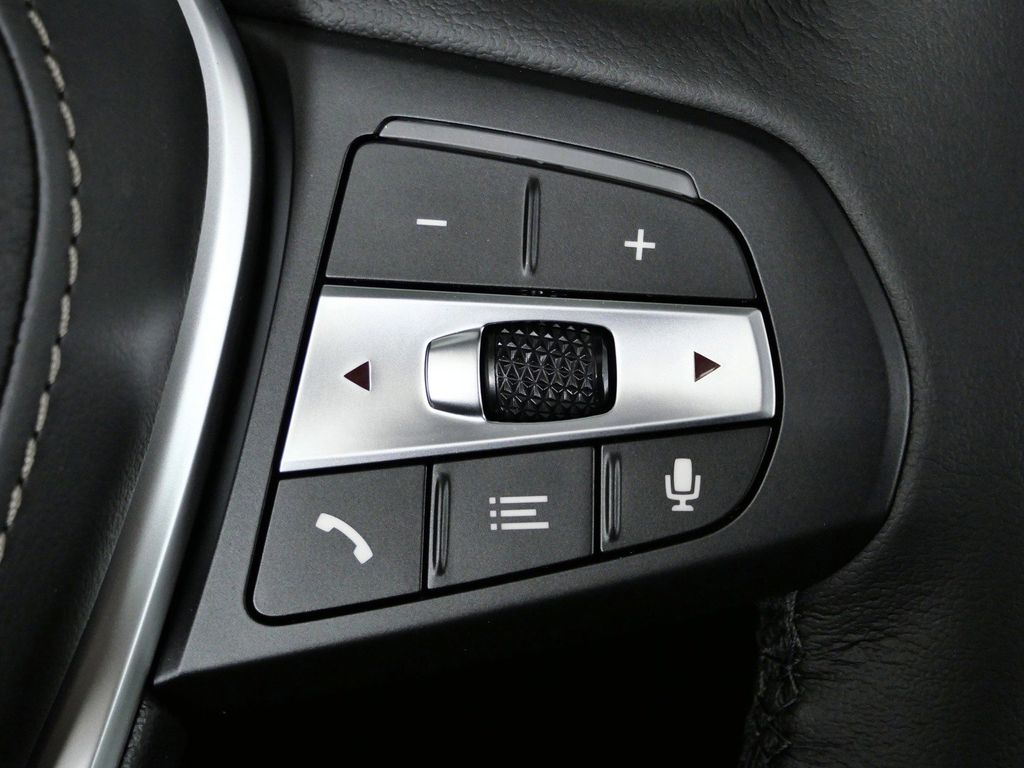 Thumbnail: 2026 BMW X5 - 42
