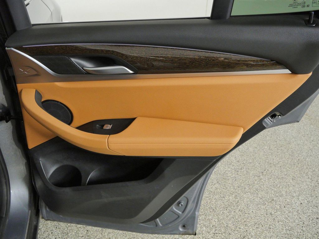 Thumbnail: 2023 BMW X3 - 24
