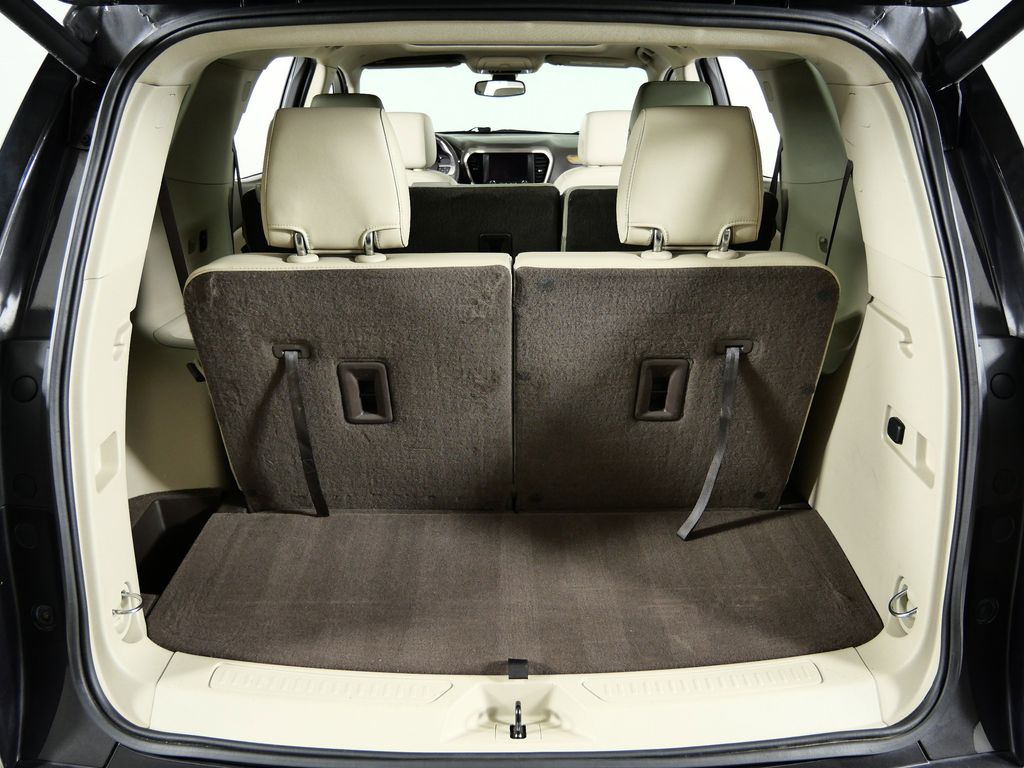 Thumbnail: 2017 GMC Acadia - 28