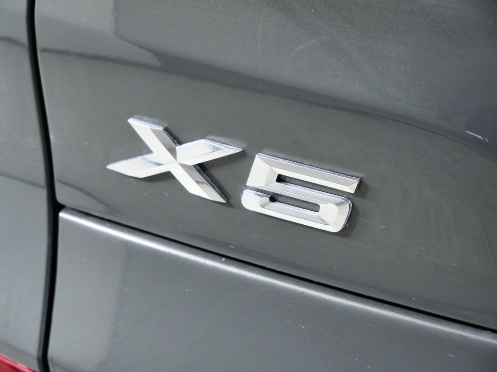 Thumbnail: 2026 BMW X5 - 11