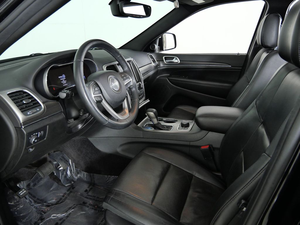 Thumbnail: 2018 Jeep Grand Cherokee - 34