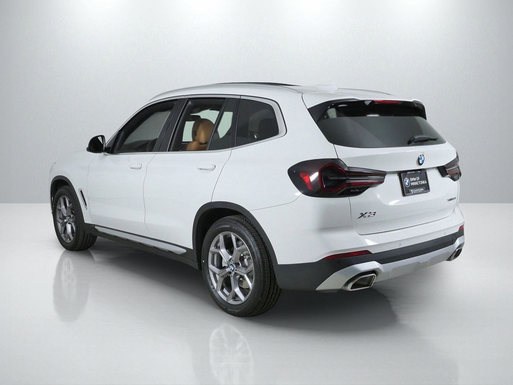 Thumbnail: 2023 BMW X3 - 17