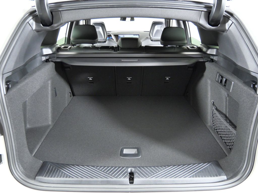 Thumbnail: 2026 BMW X3 - 25