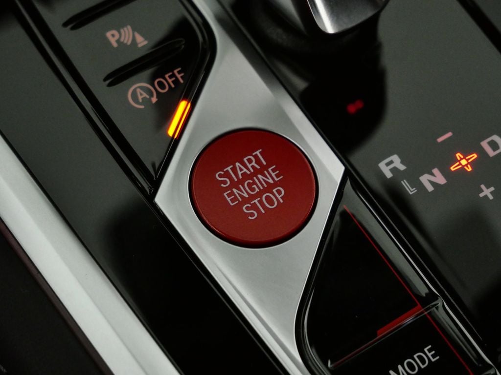 Thumbnail: 2025 BMW M8 - 47