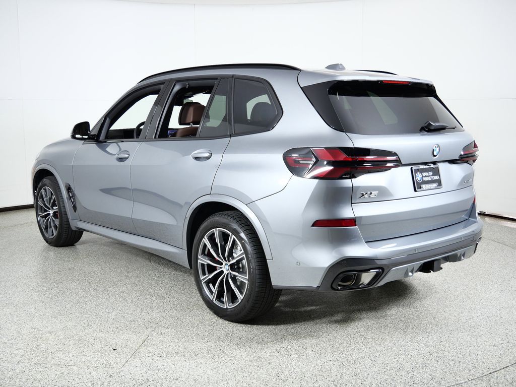 Thumbnail: 2026 BMW X5 - 14