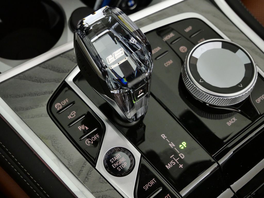 Thumbnail: 2026 BMW 8 Series - 46