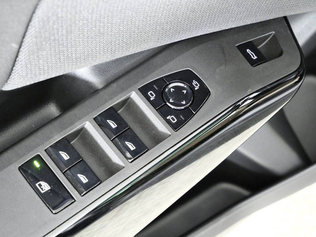 Thumbnail: 2026 BMW X3 - 37