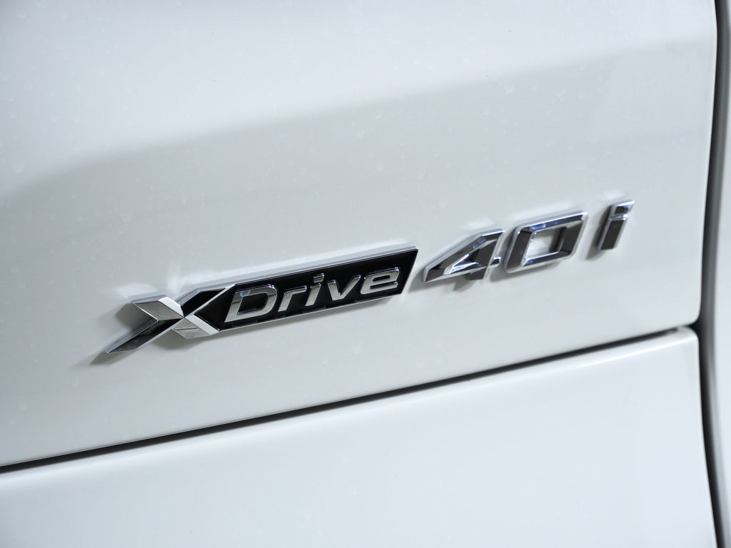 Thumbnail: 2026 BMW X5 - 12