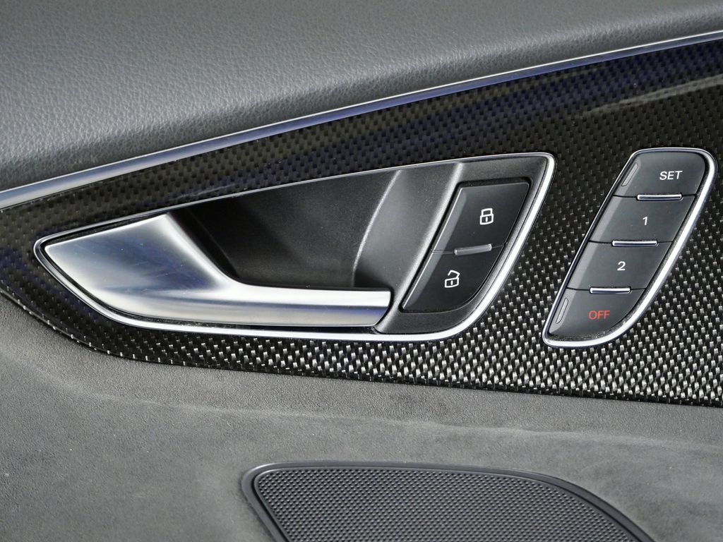 Thumbnail: 2017 Audi S7 - 38