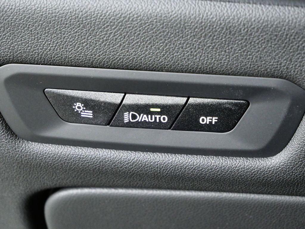 Thumbnail: 2026 BMW X5 - 40