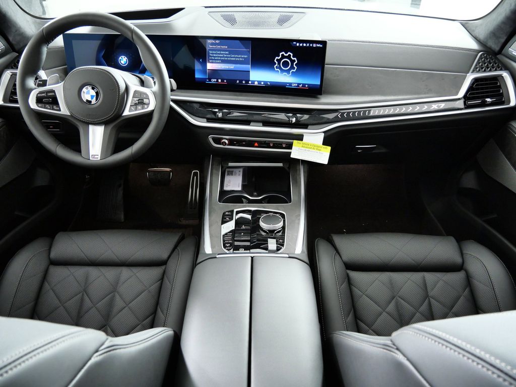 Thumbnail: 2026 BMW X7 - 5