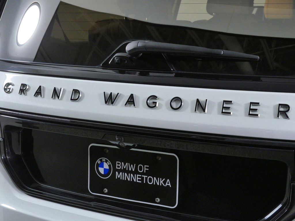 Thumbnail: 2023 Jeep Grand Wagoneer - 11