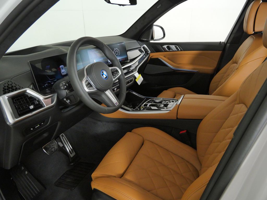 Thumbnail: 2026 BMW X5 - 35