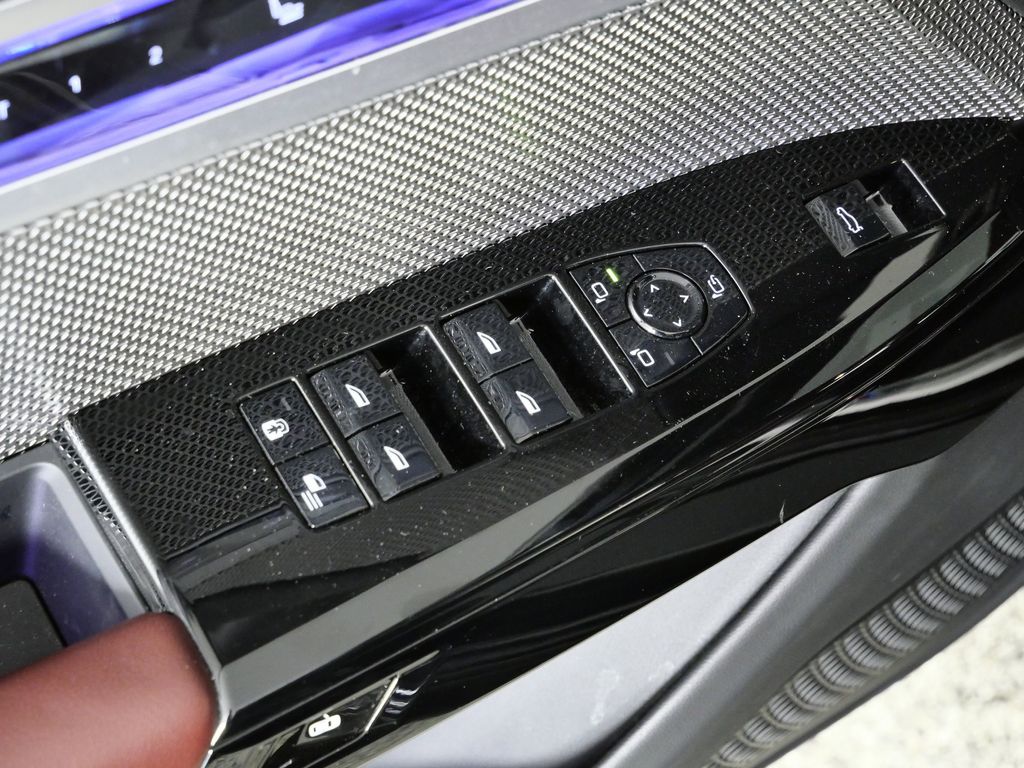 Thumbnail: 2023 BMW 7 Series - 41