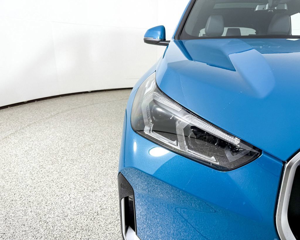 Thumbnail: 2025 BMW X1 - 9