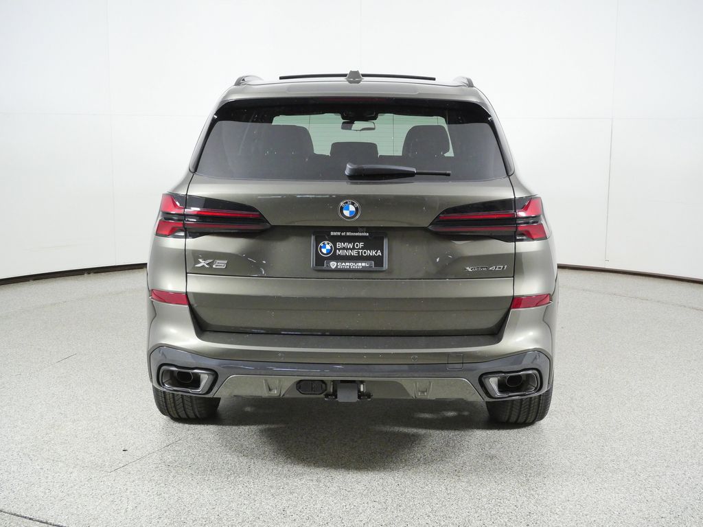 Thumbnail: 2026 BMW X5 - 10