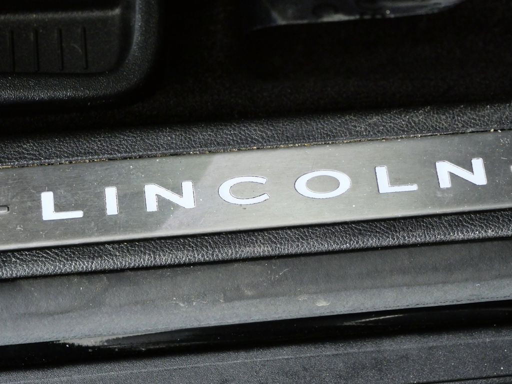 Thumbnail: 2017 Lincoln MKX - 24