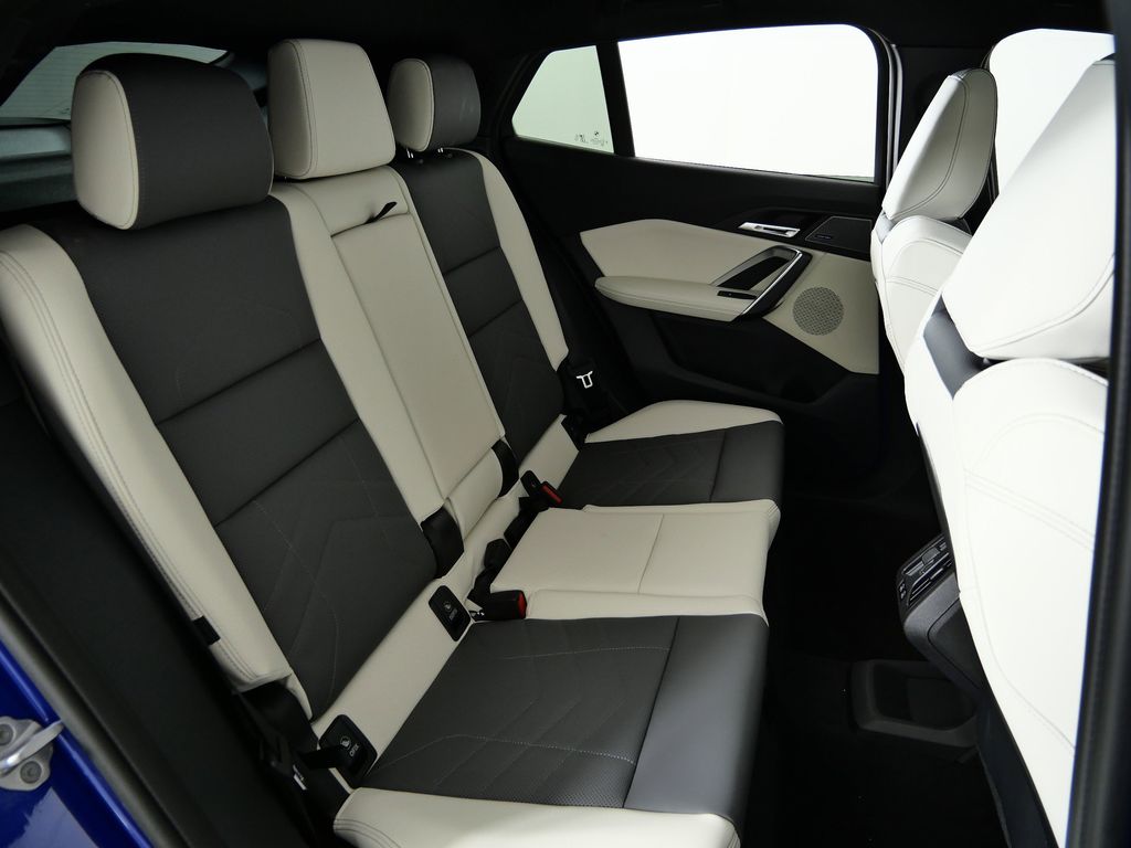 Thumbnail: 2026 BMW X2 - 26