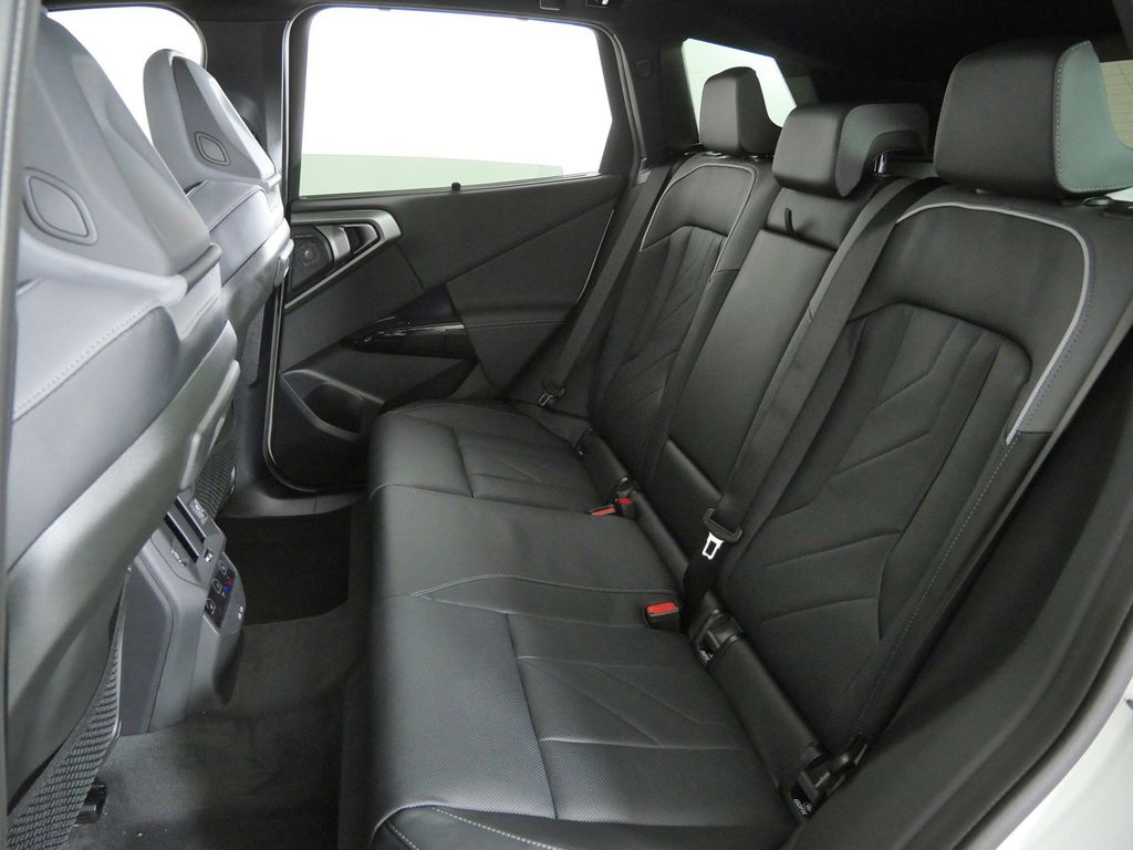 Thumbnail: 2026 BMW X3 - 32