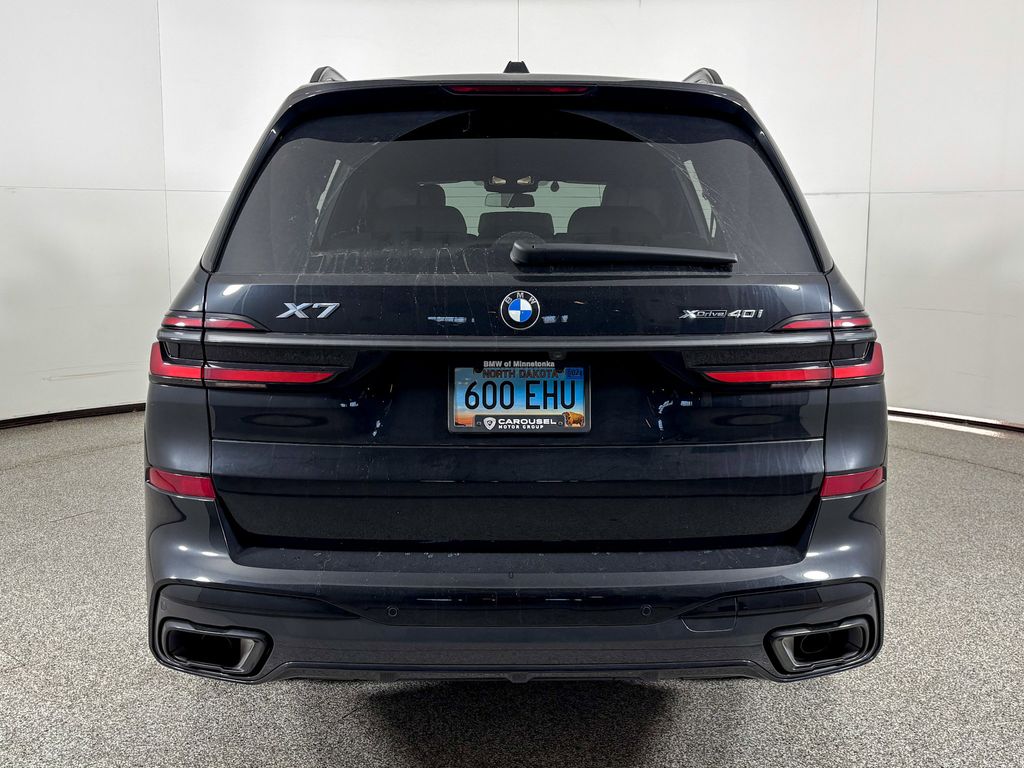 Thumbnail: 2024 BMW X7 - 8